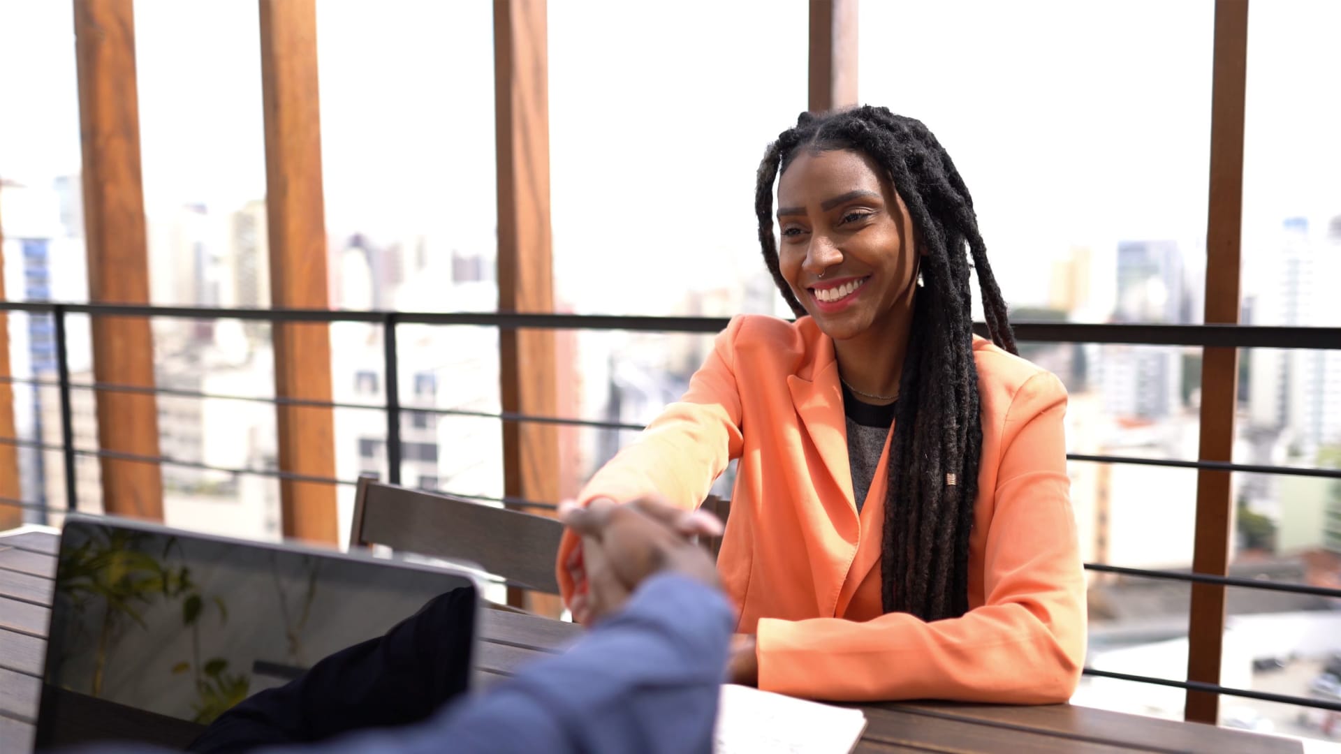 Job interview phrases that are red flags, says ex-Google recruiter [Video]