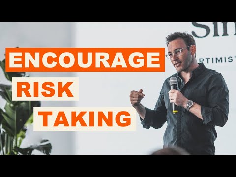 Unlocking Success: Simon Sinek on the Power of Rewarding Initiative Over Outcomes [Video]