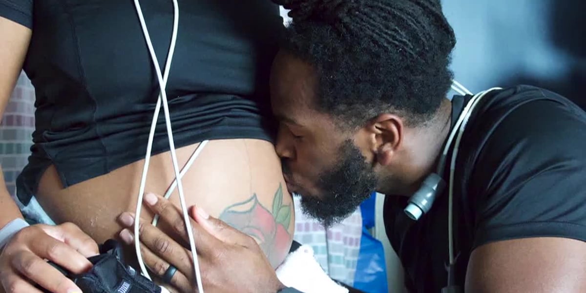 Dad encourages other men to become doulas to support their wives during pregnancy [Video]