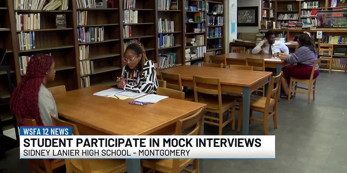 Lanier High School students participate in mock interviews [Video]