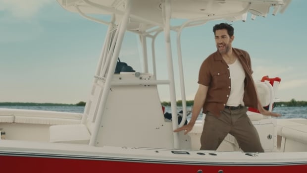 Why John Krasinski’s Rogers ad is upsetting Canadian union actors mired in labour dispute [Video]