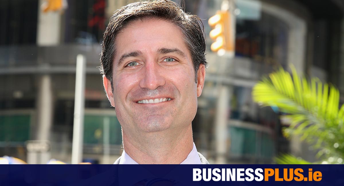 New Starbucks boss Brian Niccol lands the ultimate remote working package [Video]