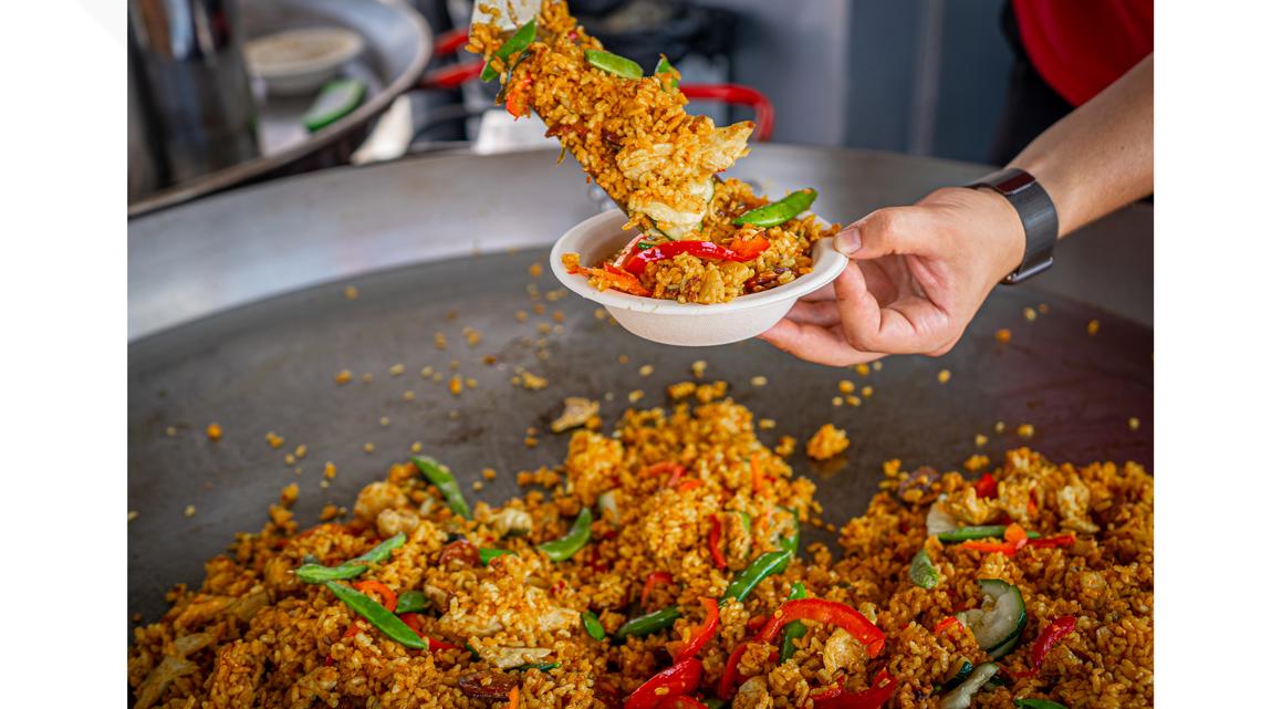 Check out the Paella Depot at the Minnesota State Fair [Video]