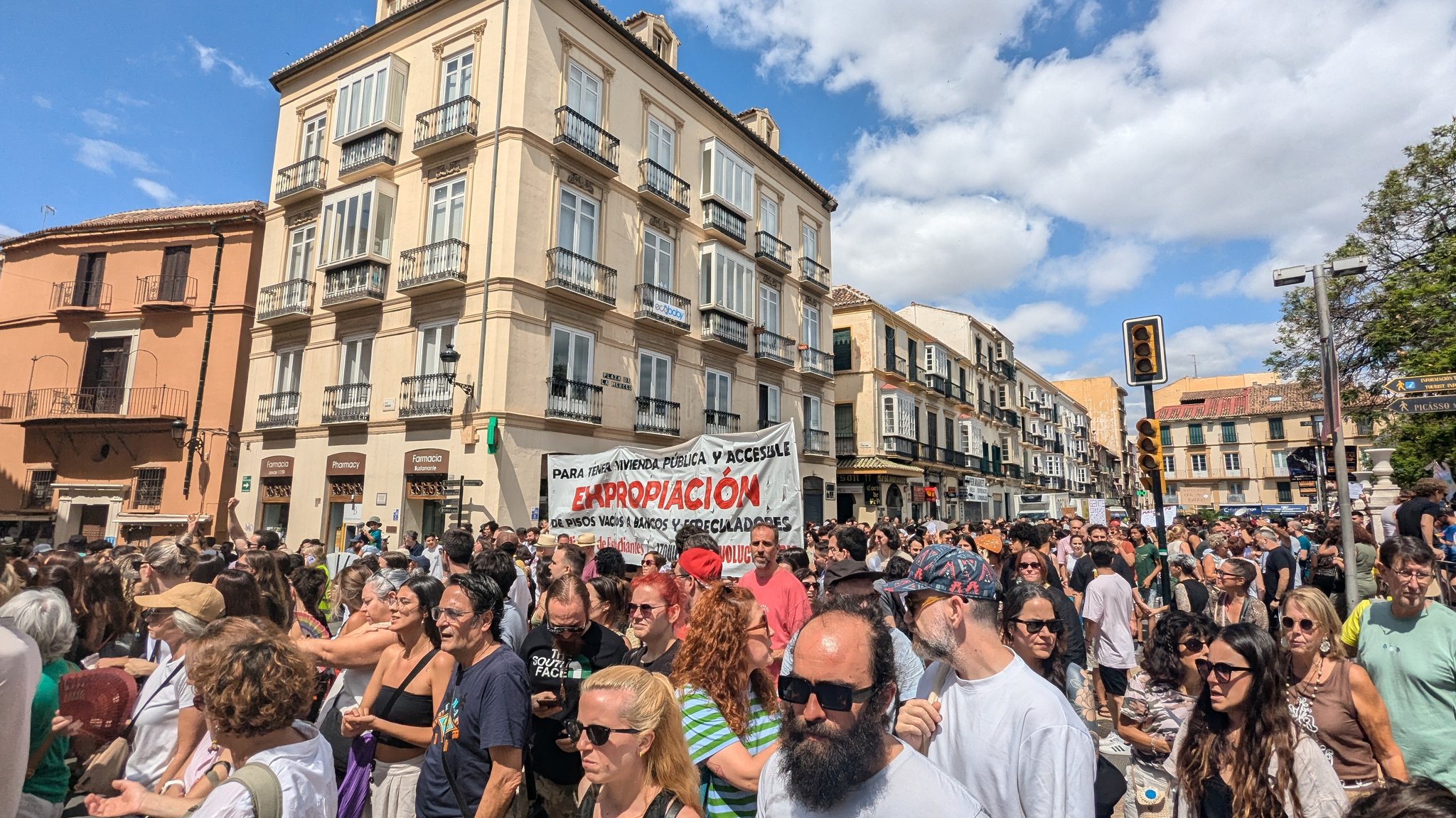 Spain’s rental nightmare laid bare: How up to 85 families are forced to ‘audition’ for homes in the hottest markets – with demand surging in Barcelona, Malaga, Alicante and elsewhere [Video]