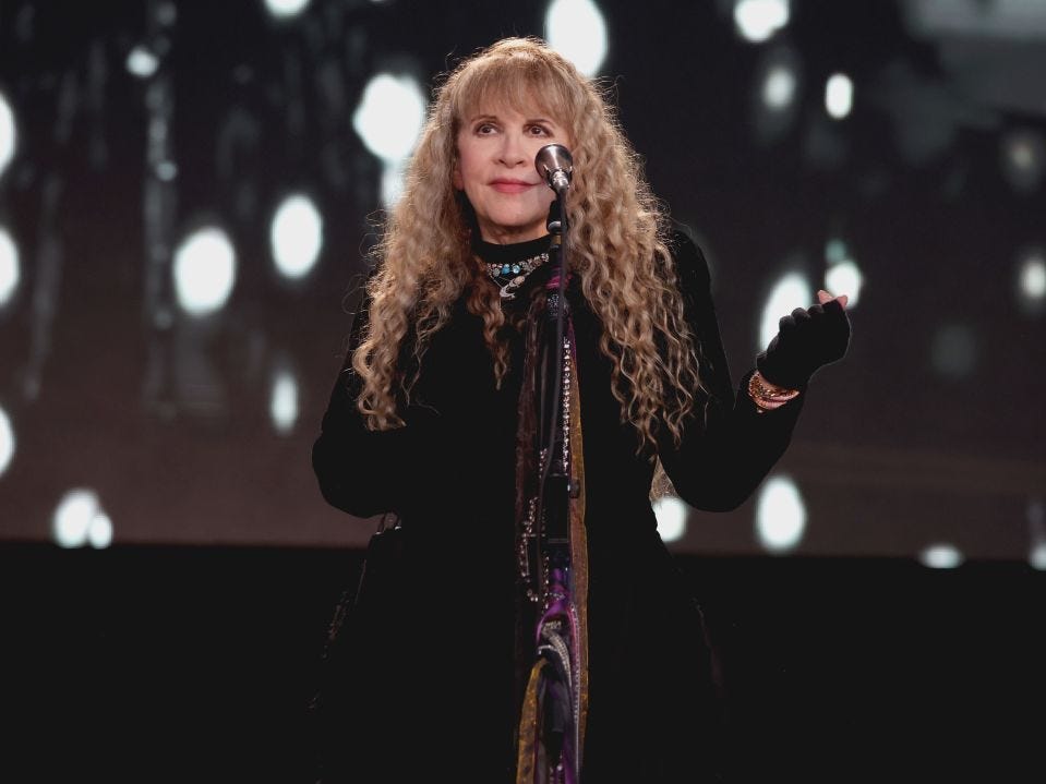 Stevie Nicks says that going through with her pregnancy in 1979 would have ‘destroyed’ Fleetwood Mac [Video]