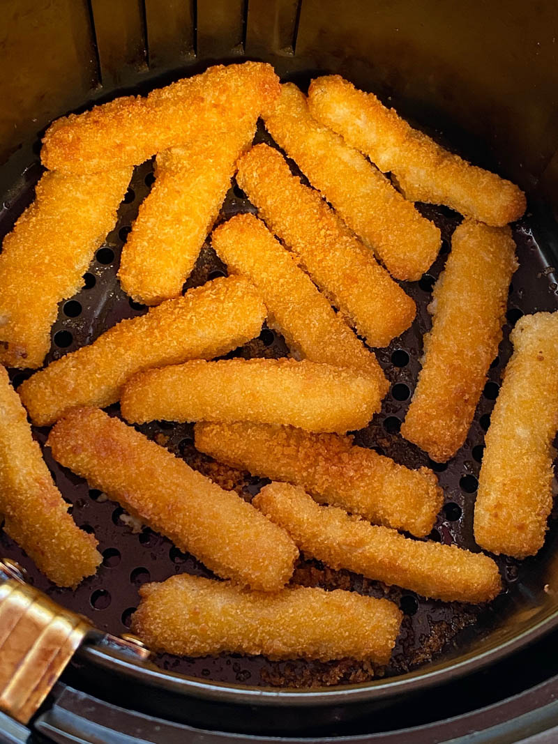 Air Fryer Frozen Fish Sticks  Melanie Cooks [Video]