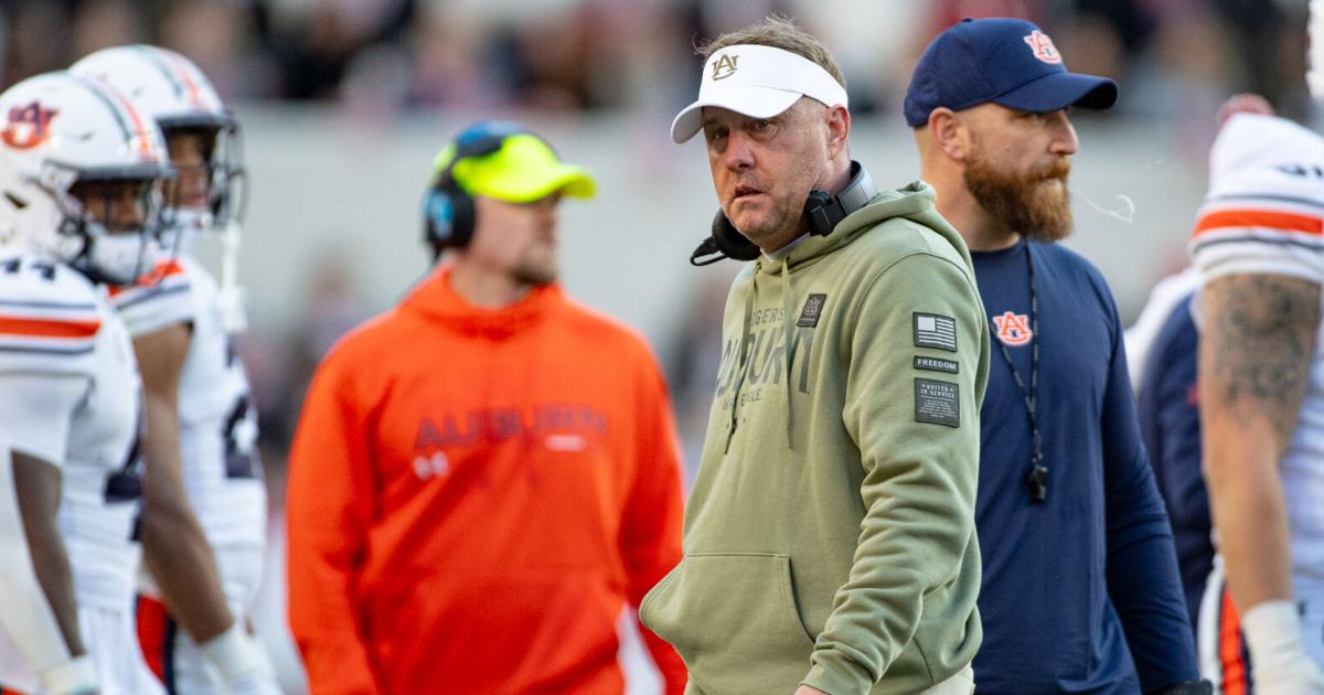 Hugh Freeze’s Auburn quarterback for 2025, analysis [Video]