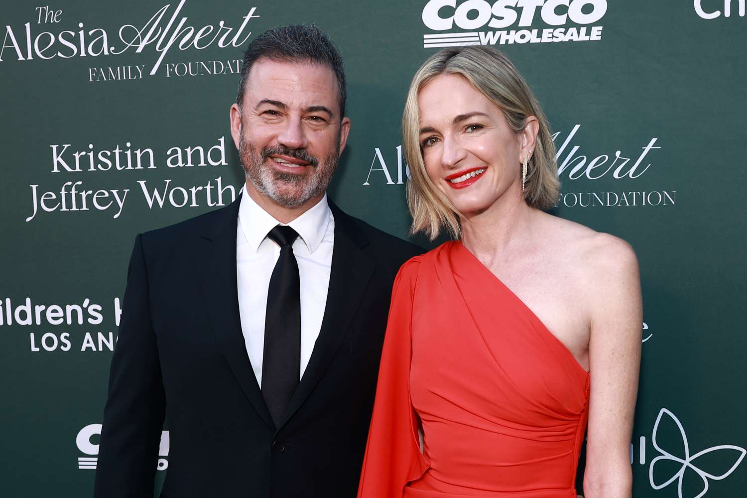 Jimmy Kimmel, Molly McNearney Detail How They Work Together While Married (Exclusive) [Video]