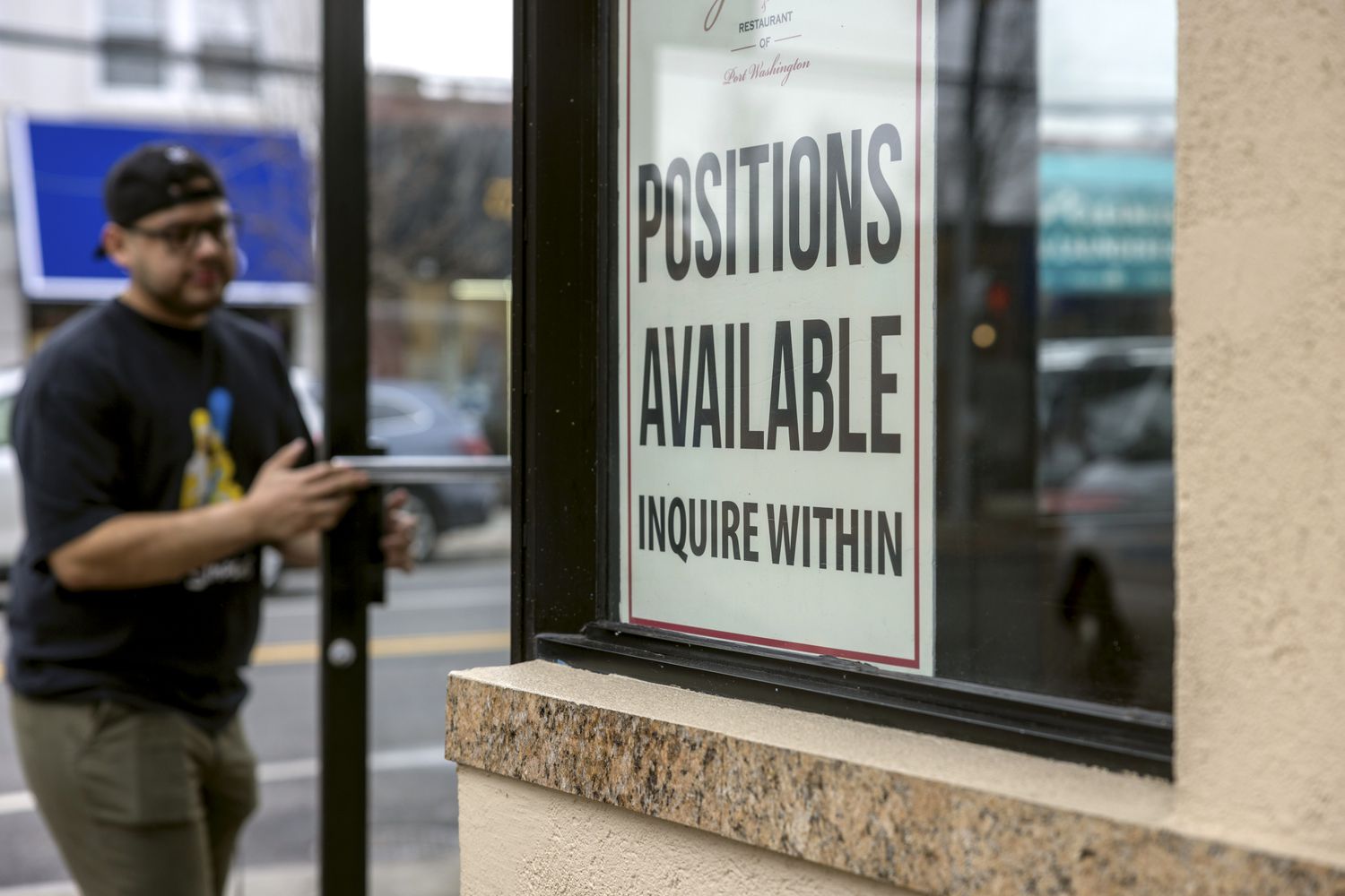 Job Seekers Reported a Stagnant Labor Market, With Split Hopes Over the Future [Video]